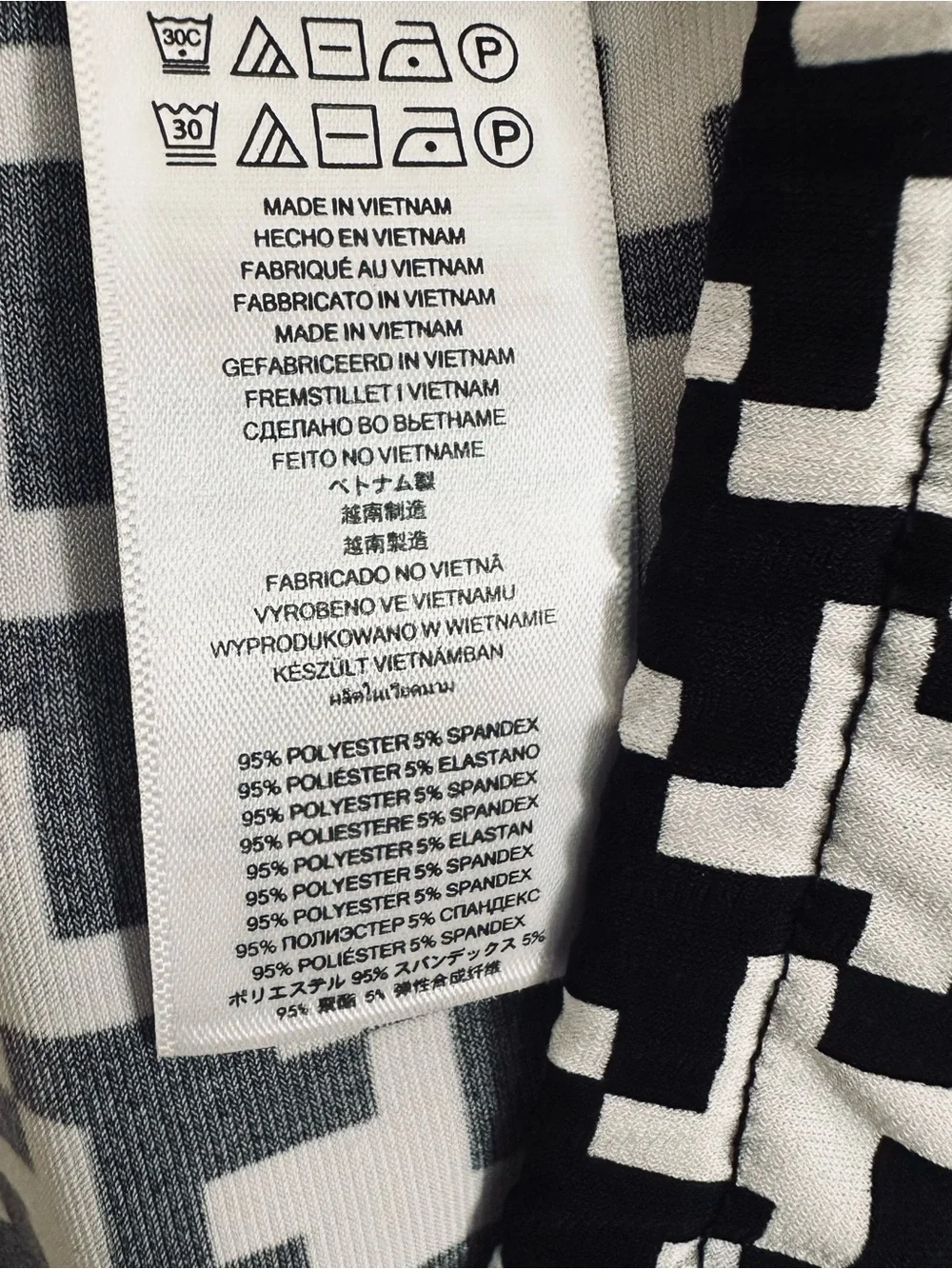 Michael Kors Top Blouse Black White Long Slit Sleeves Geometric Print Size XL